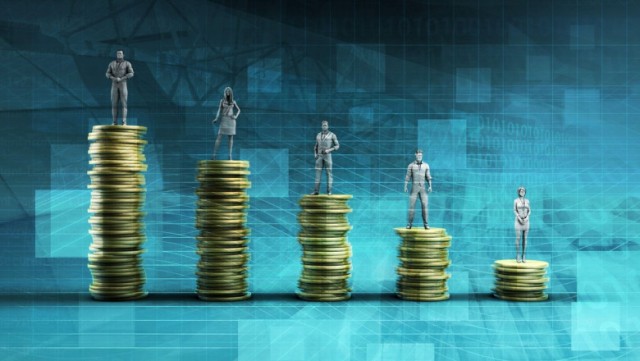 Consiliul Fiscal: Salariile de la stat sunt mai mari decât la privat