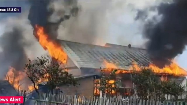 Efectele vremii extreme în România: Case mistuite de incendii, sute de hectare arse, tren blocat în câmp
