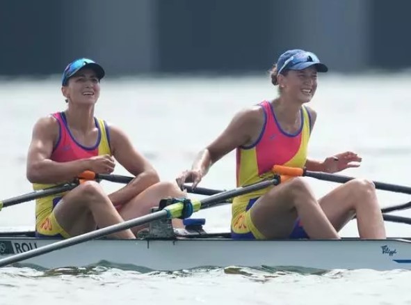 Simona Radiş şi Ancuţa Bodnar sunt noile campioane mondiale la dublu vâsle feminin