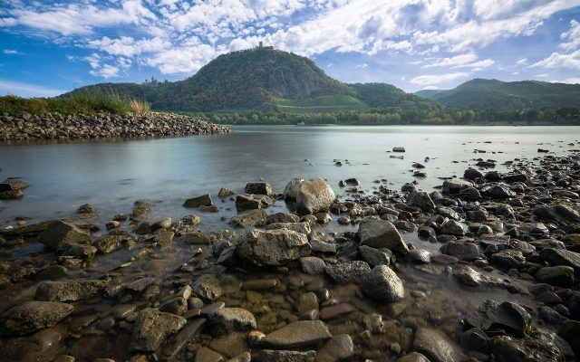 Râurile Europei seacă, perturbând schimburi comerciale în valoare de 80 de miliarde de dolari