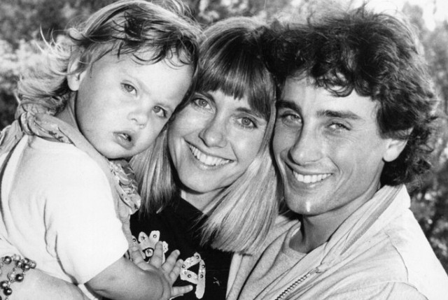 Olivia Newton-John lupta contra cancerului de sân, soțul ei fugise cu dădaca de 23 de ani