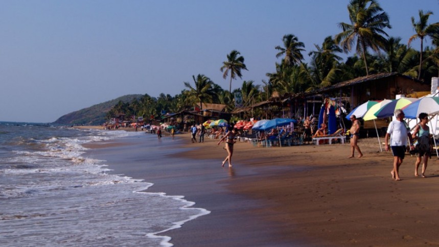 Femeie violată pe plajă de un tânăr care oferea masaje contracost turiștilor, în India