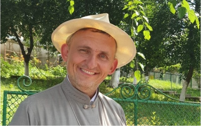 Preot din Iași, găsit mort în camera de hotel din Eforie Nord