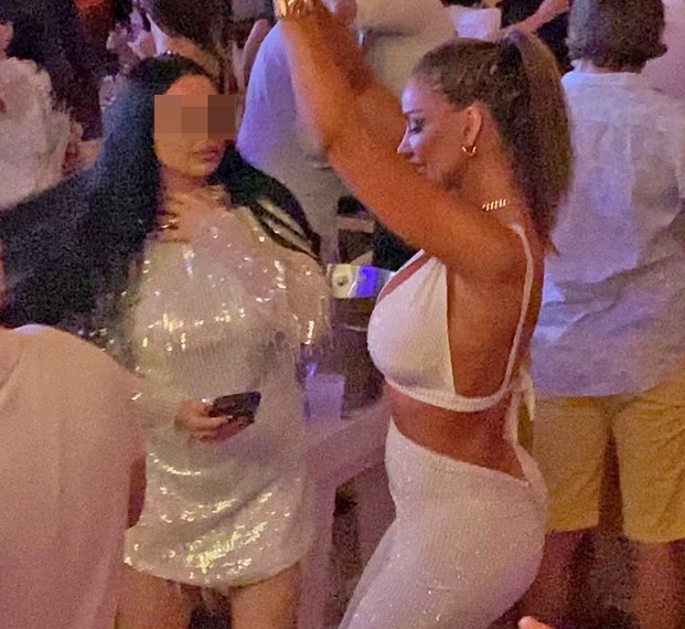 Bianca Drăgușanu, o nouă apariție incredibilă pe litoral, la LOFT Bianca Drăgușanu, o nouă apariție incredibilă pe litoral, la LOFT