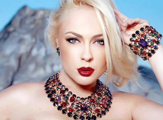 Giulia Nahmany ține o dietă periculoasă! Ce a eliminat din alimentație?