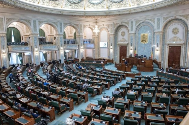 Vot în Senat: Vechimea la pensie nu va mai putea fi cumpărată 