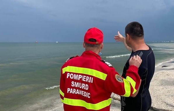 O persoană s-a pierdut în mare, în zona epavei din Costinești