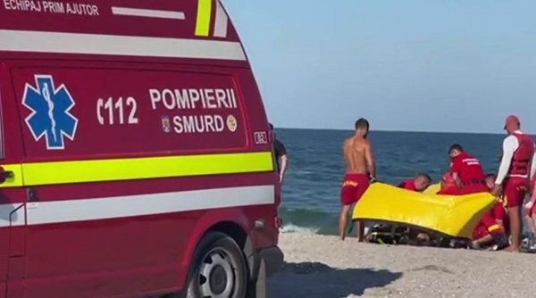 Turist din Timișoara, în pericol de înec, pe plaja Tuzla