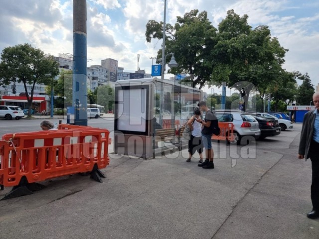 Când ar urma să se monteze cele 24 de stații noi de autobuz promise