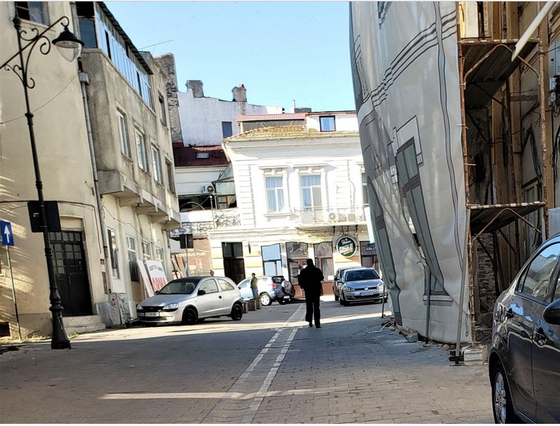 Au fost finalizate lucrările pentru eliminarea avariei de pe strada Sulmona