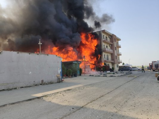 Biserica din Tomis Plus, mistuită de flăcări, nu avea autorizație de securitate la incendiu