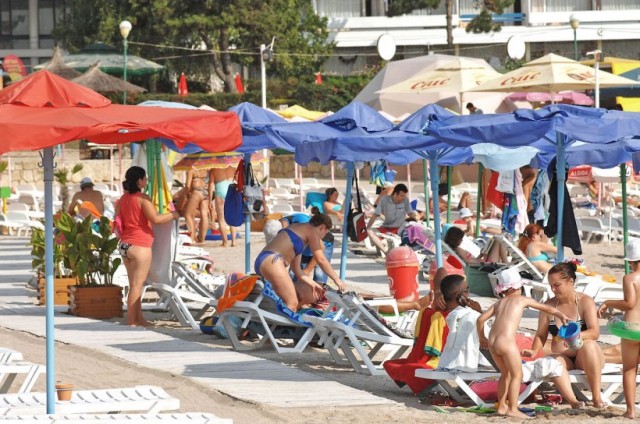 Țeapa de pe litoral căreia îi cad victime mulți români