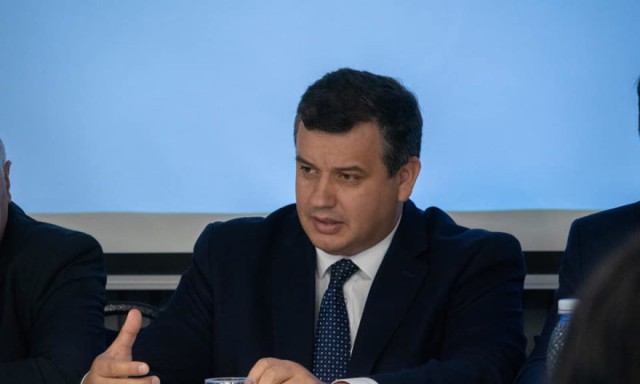 Eugen Tomac, PMP: Este momentul să oprim risipa banului public