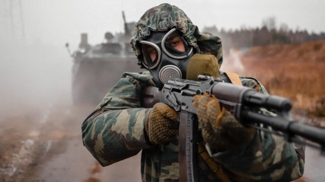 Țările est-europene care trimit arme sovietice în Ucraina vor primi la schimb arme din Germania