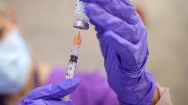 Peste 3.700 de persoane au fost vaccinate anti-COVID în ultima săptămână