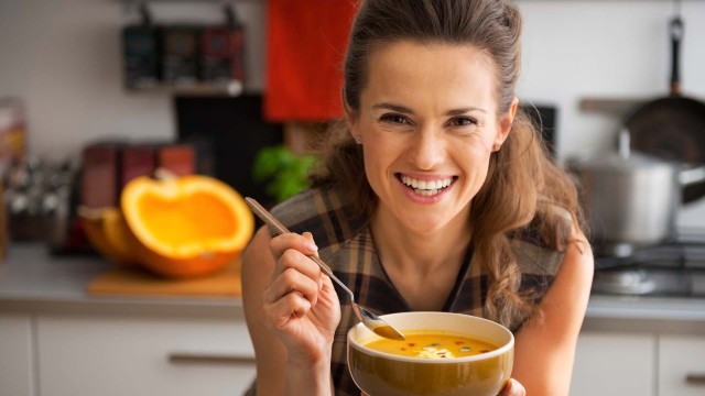 Vrei o viață mai sănătoasă? Consumă mai puține calorii