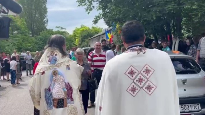 IPS Teodosie și-a asmuțit enoriașii de la biserica din zona Macul Roșu. Video