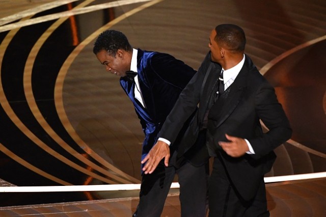 Poveștile anului în showbiz. De la procesul lui Johnny Depp la palma lui Will Smith