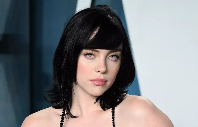 Billie Eilish a protestat faţă de decizia Curţii Supreme a SUA privind avortul în timpul recitalului de la Glastonbury