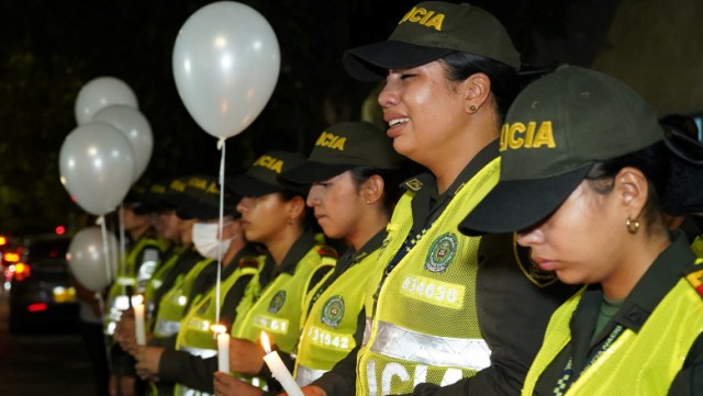 Columbia: Șapte polițiști au fost uciși într-o ambuscadă „cu explozibili și tiruri de arme de foc”