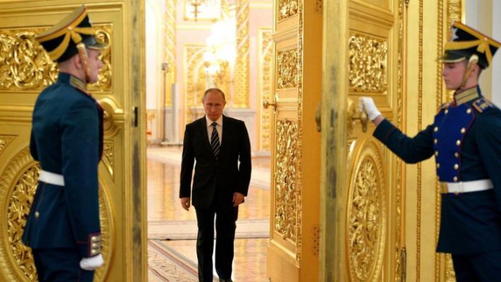 Cum vrea Rusia să scape de izolare. Putin deschide granițele fără vize pentru cei care vor să călătorească în țară  