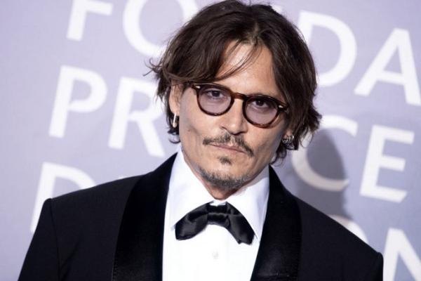 Johnny Depp are o nouă iubită! Actorul e cu 22 de ani mai în vârstă decât partenera lui