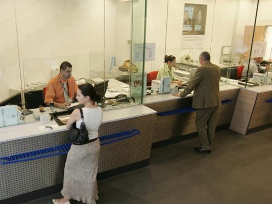 Băncile centrale europene vor să încheie ciclul majorării dobânzilor, chiar dacă presiunile inflaţioniste se menţin 