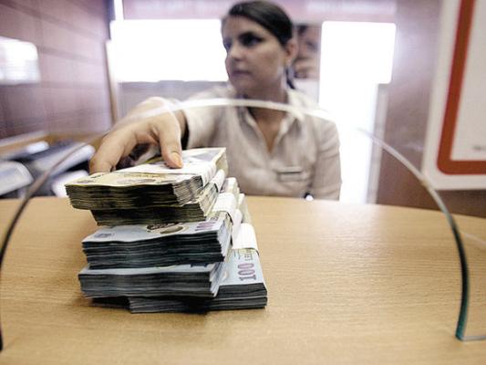 Dobânzile la care se împrumută statele din zona euro au crescut semnificativ după alegerile din Italia