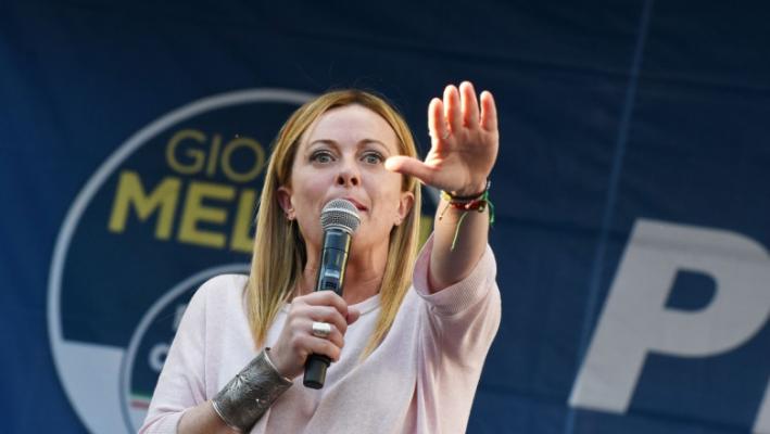 Giorgia Meloni a devenit prima femeie prim-ministru al Italiei