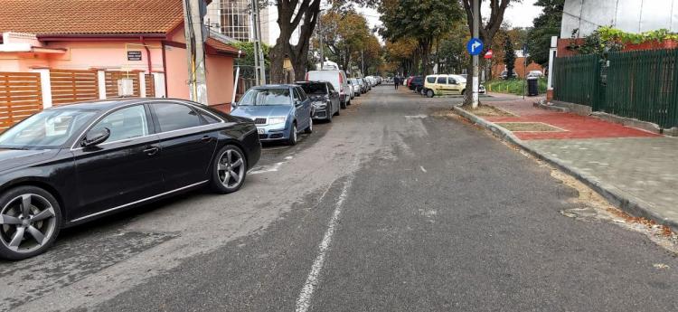 Încep lucrările de recondiționare a carosabilului pe strada Flămânda  