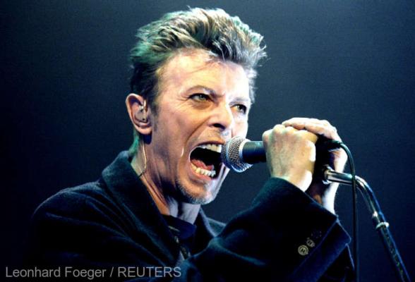 Textul hitului 'Starman', de David Bowie, vândut la licitaţie cu peste 200.000 de lire sterline