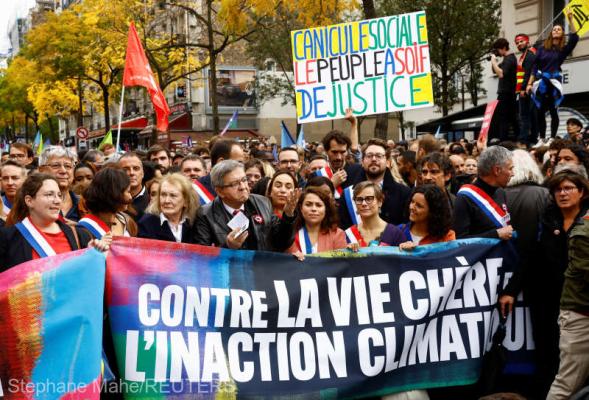 Franţa: Zeci de mii de oameni în stradă împotriva creşterii costului vieţii. Video