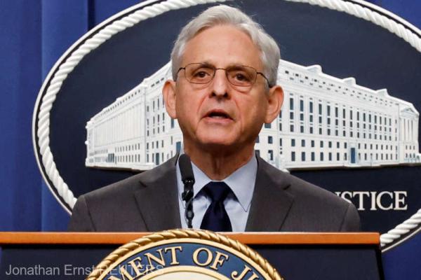 Merrick Garland: Statul chinez încearcă 
