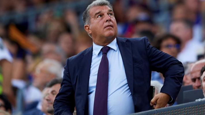 Fotbal: Joan Laporta, preşedintele Barcelonei, amendat pentru confruntarea arbitrului din Clasico