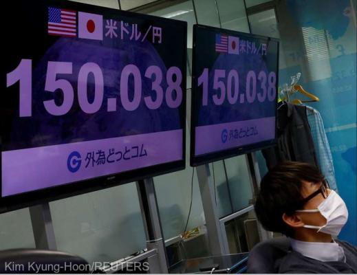 Dolarul american a trecut pragul de 150 de yeni pentru prima dată în ultimii 32 de ani
