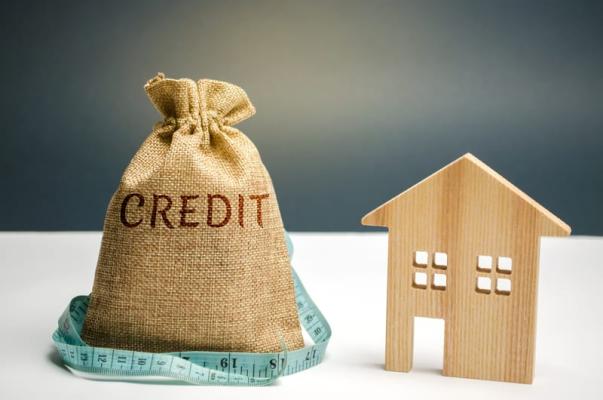 Vești bune! Se ieftinesc creditele în lei