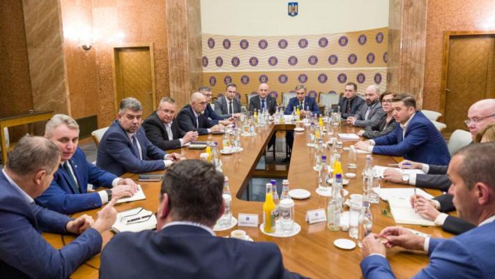 Ciucă și liderii Coaliției, față în față cu operatorii din energie