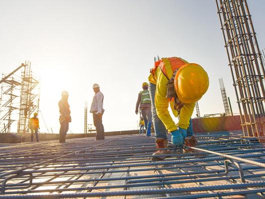 Volumul lucrărilor de construcţii a crescut cu 12,9%, în 2022