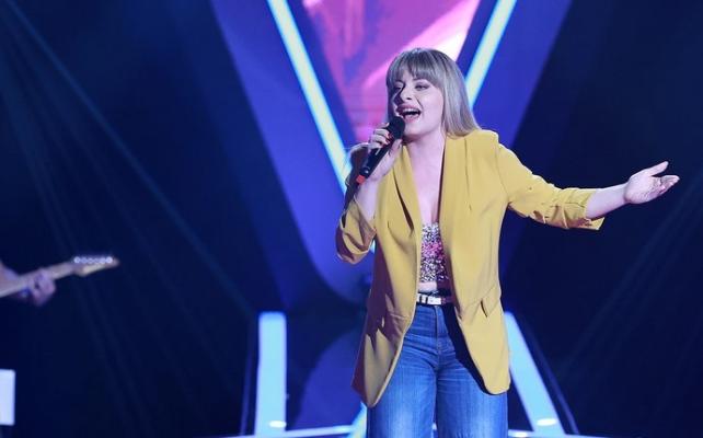 Italianca Veronica Liberati, de la Vocea României. Poți să juri că-i Loredana noastră!