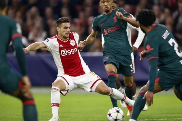 Fotbal: Bayern Munchen a învins-o pe FC Barcelona cu 3-0, pe Camp Nou, în Liga Campionilor