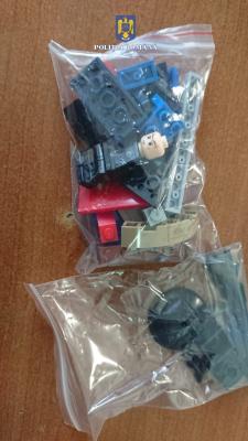 Jucării contrafăcute, descoperite de polițiști