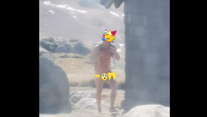 Un turist s-a dezbrăcat în pielea goală în drum spre Vârful Omu
