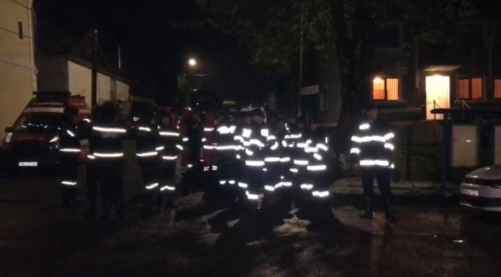 Alertă de gradul zero! Fisuri în barajul de la Roşia Montană
