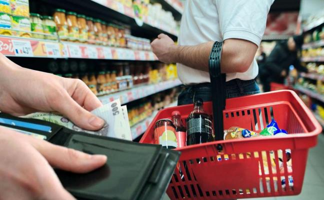  Consiliul Concurenței: Prețurile medii ale alimentelor de bază au scăzut în prima săptămână din august cu peste 40 de procente