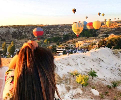  Doi turişti spanioli şi-au pierdut viaţa într-un accident de balon cu aer cald în Cappadocia, Turcia