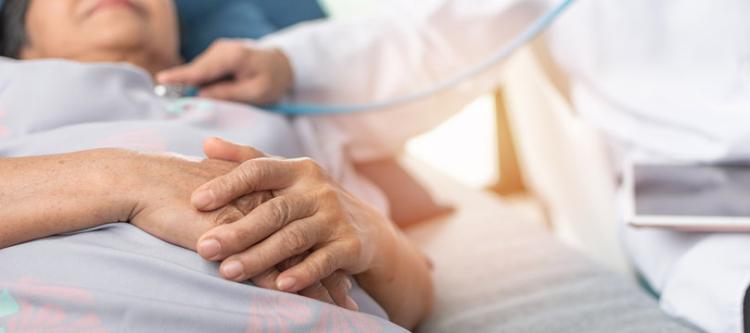 CNAS: Pacienţii cu boli cronice nu au nevoie să apeleze la pachetul de prevenţie 40+