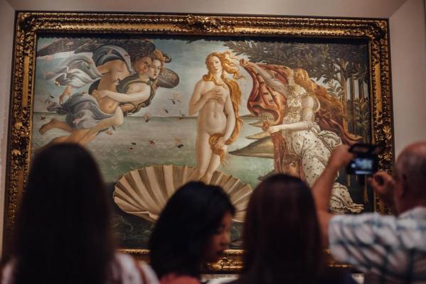  Galeria Uffizi a dat în judecată casa Jean Paul Gaultier, acuzată că a copiat un tablou de Boticelli