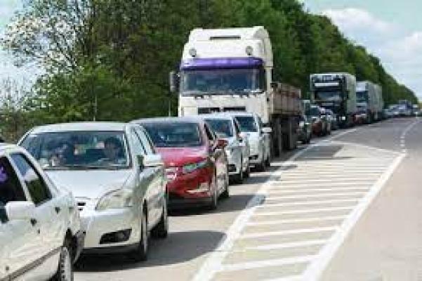 Funcționarii publici au fugit pe capete din Rusia pentru a scăpa de război