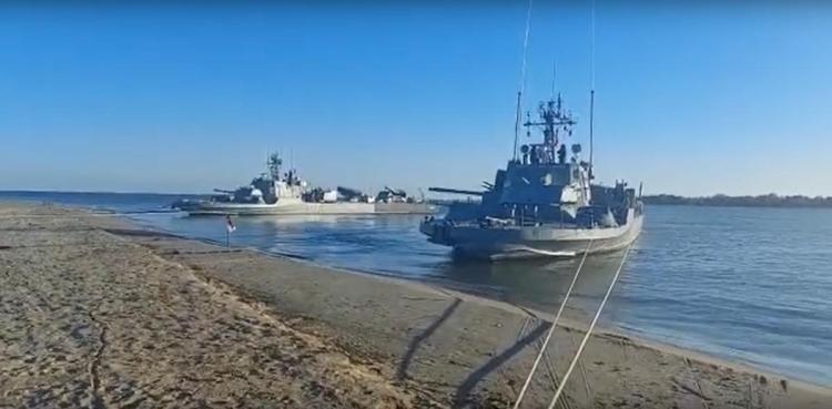 Instrucție și trageri de luptă în Delta Dunării, acțiuni tactice fluviale combinate