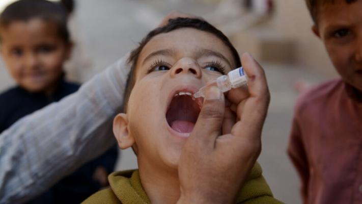  Planul de eradicare a poliomielitei primeşte peste jumătate din fondurile necesare